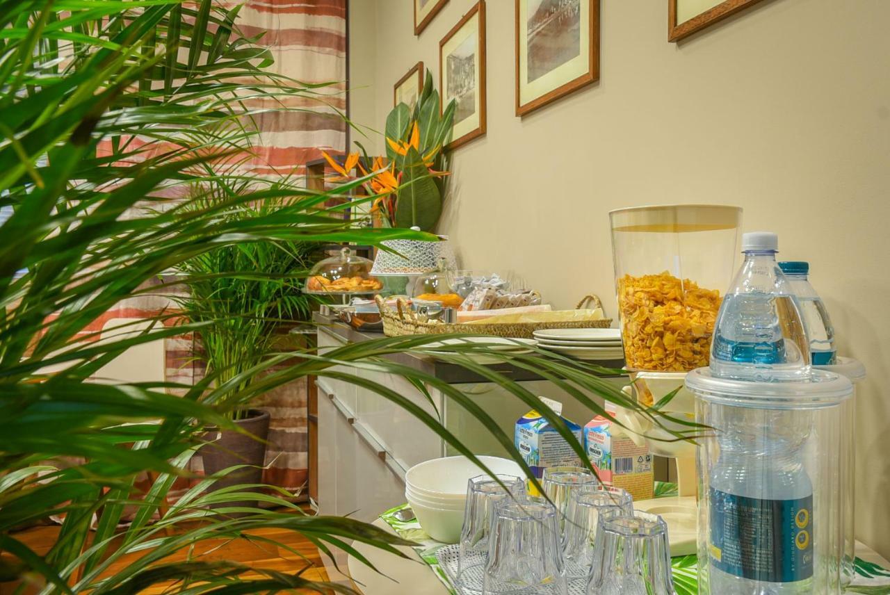 B&B H68 Alassio Buitenkant foto